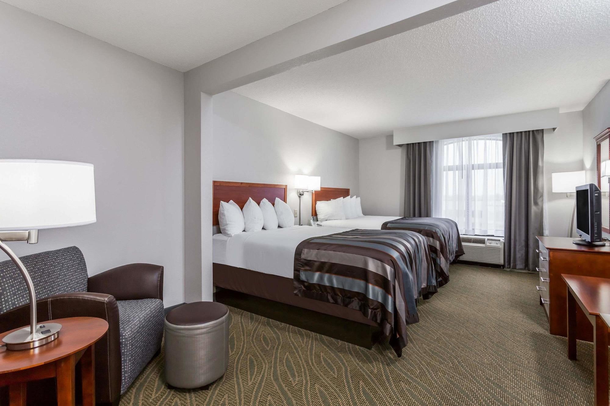 Wingate By Wyndham Chesapeake Hotel Exterior photo