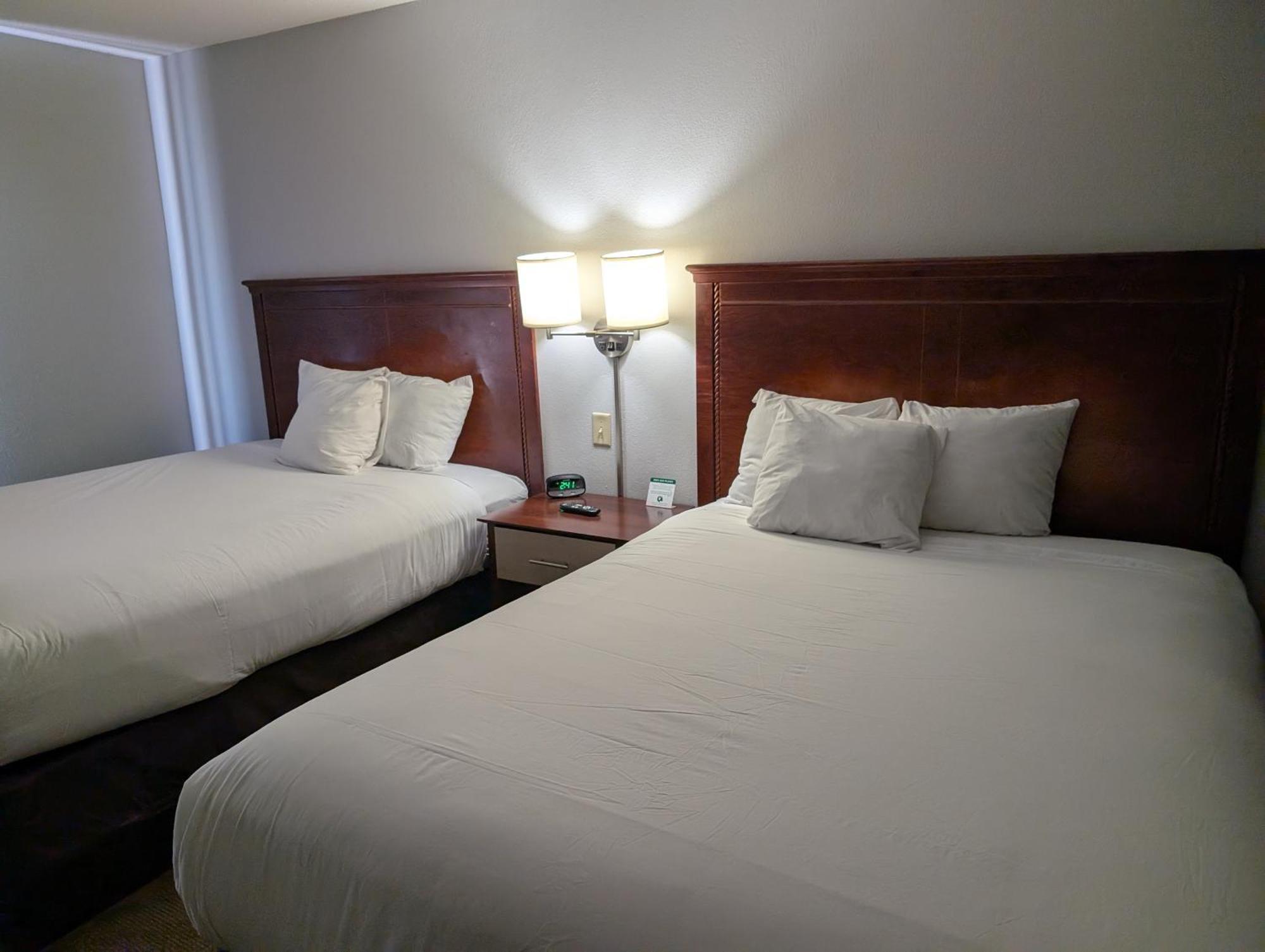 Wingate By Wyndham Chesapeake Hotel Exterior photo
