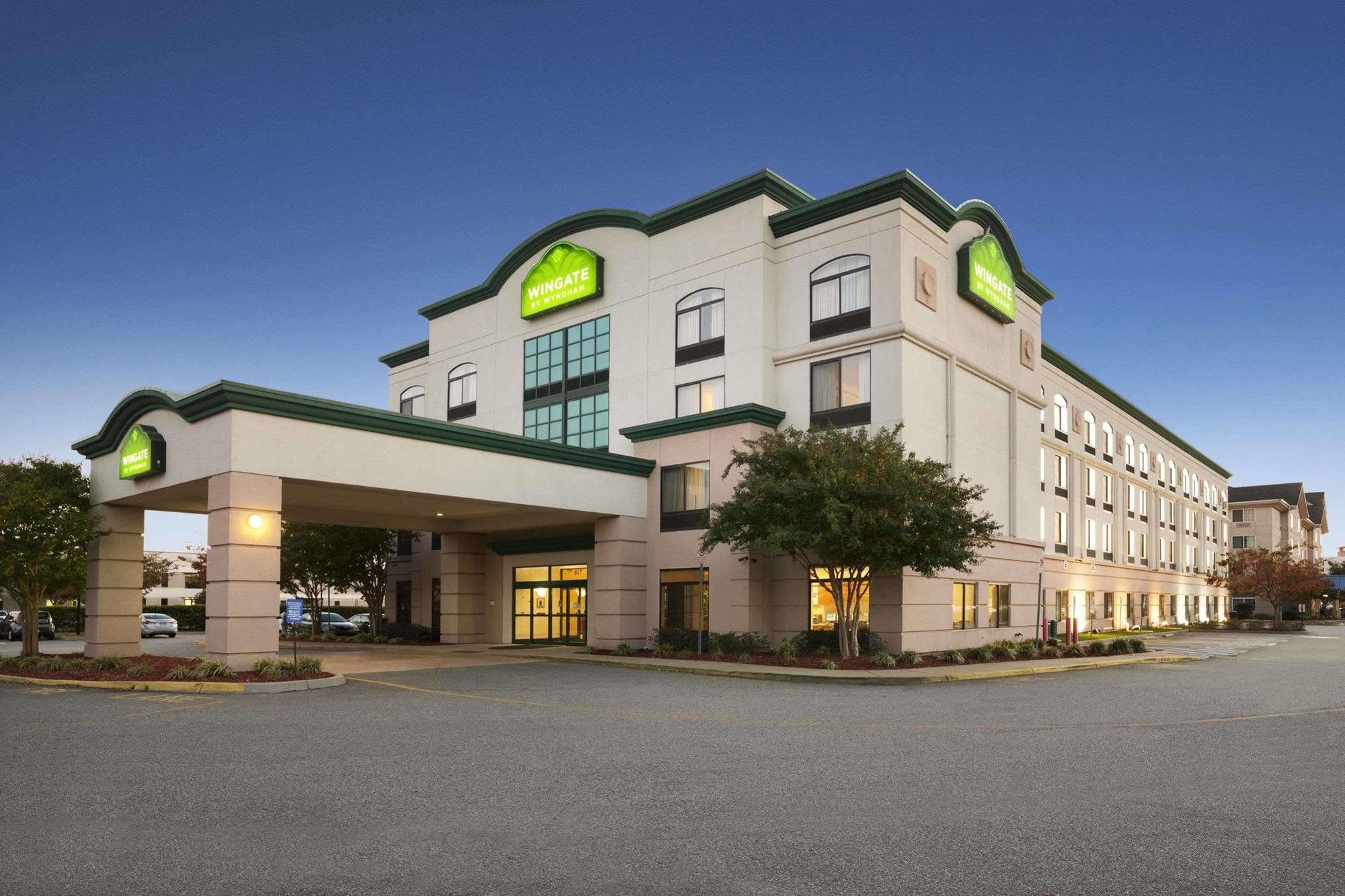 Wingate By Wyndham Chesapeake Hotel Exterior photo